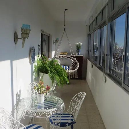 Daire Caparica For Rent
